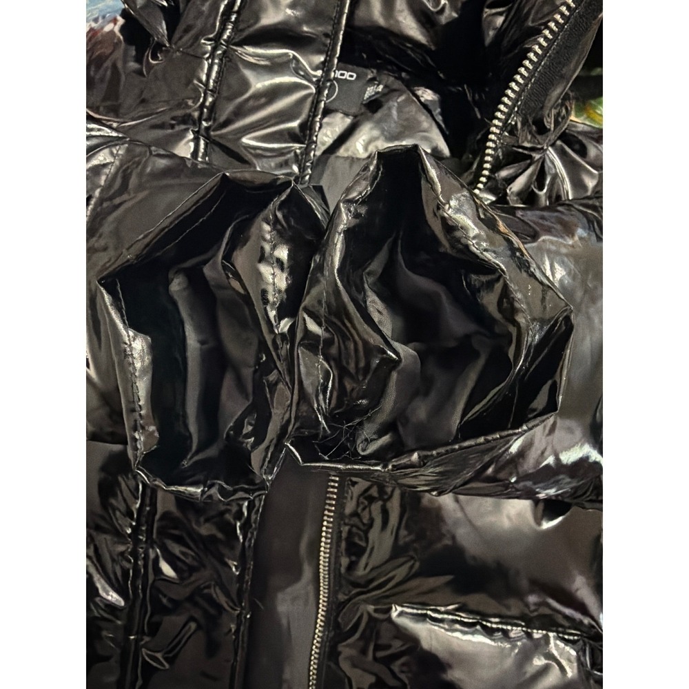 Boohoo Petite Black High Shine Cropped Puffer Jacket Hooded‎ Vinyl Coat US 4 - Picture 8 of 9